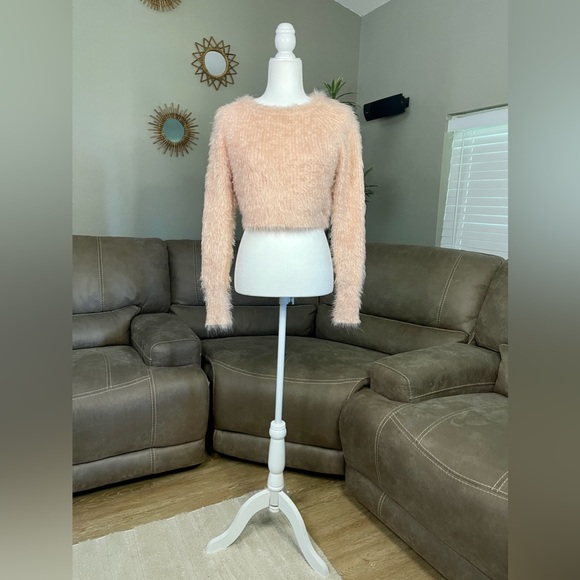 AS SEEN ON LEA MICHELLE Lover & Friends Blush Eyelash Crop Sweater Sz S - Picture 4 of 14